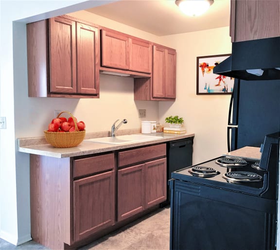 Floor Plans of Woodridge Apartments and Townhomes in New Berlin, WI